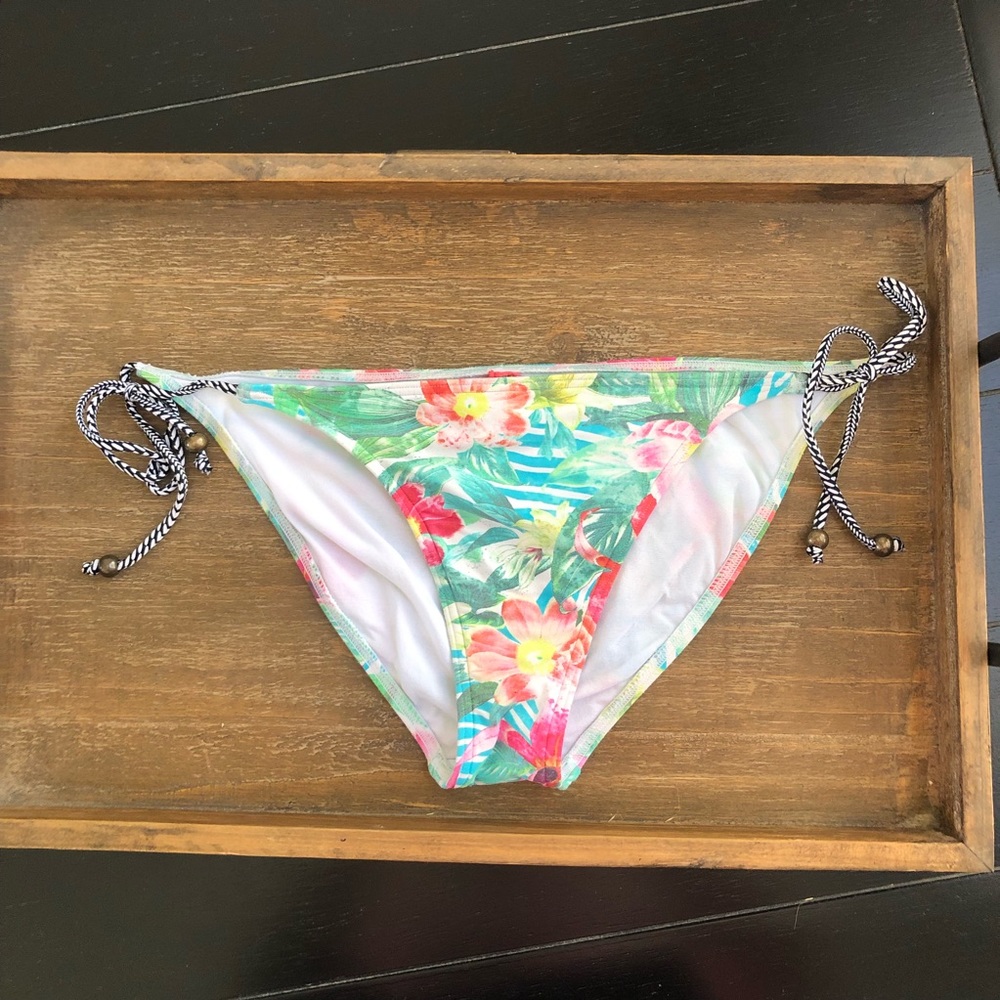 Ripcurl Tropical Patterned Tie side bikini bottoms